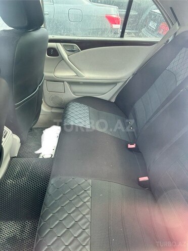 Mercedes E 240 2000, 450,000 km - 2.6 l - Bakı