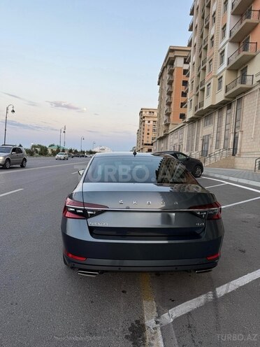 Skoda Superb 2021, 60,000 km - 2.0 l - Bakı
