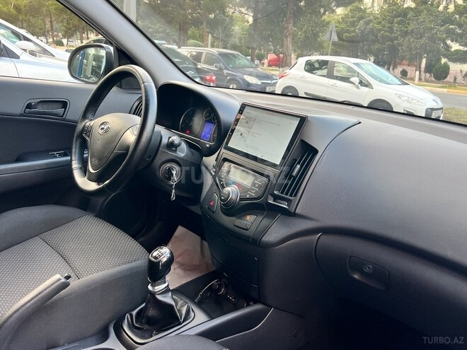 Hyundai i30-6