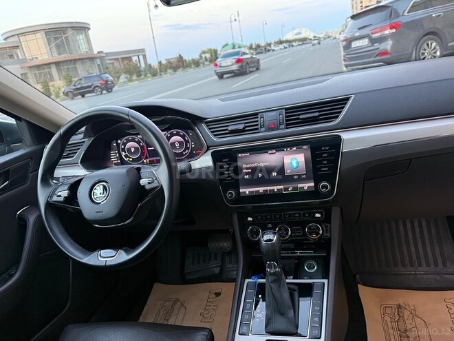 Skoda Superb 2021, 60,000 km - 2.0 l - Bakı