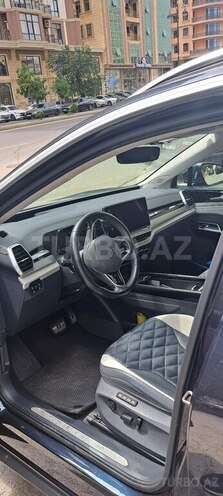 Volkswagen ID.6 Crozz-8