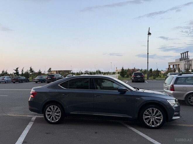 Skoda Superb 2021, 60,000 km - 2.0 l - Bakı