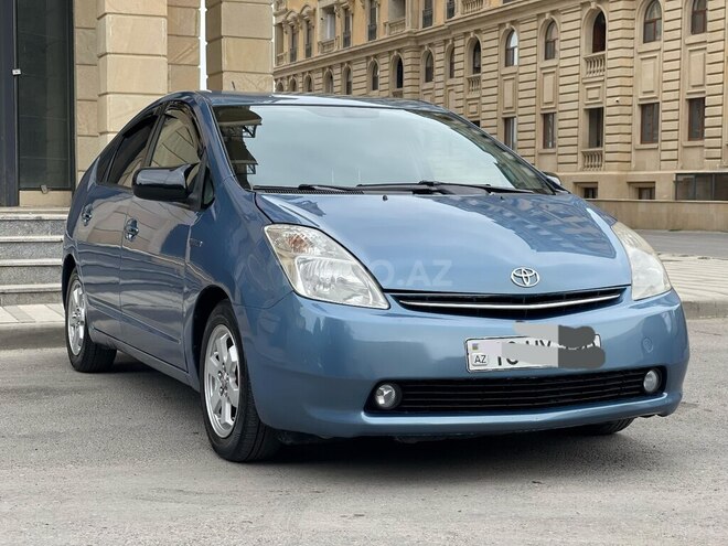 Toyota Prius-2