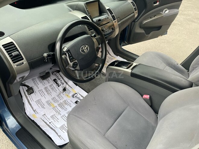 Toyota Prius-14