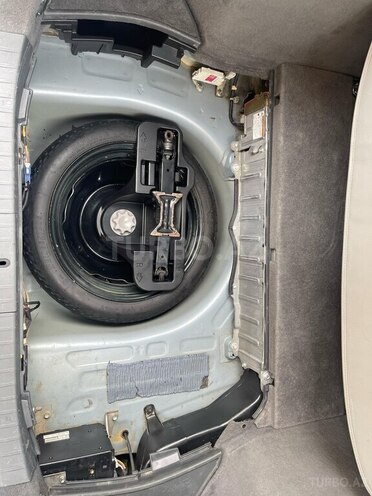Toyota Prius-19
