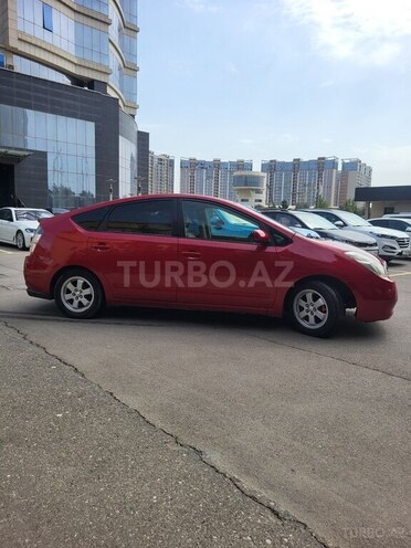 Toyota Prius-2