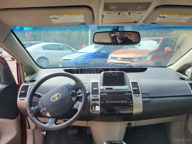 Toyota Prius-7