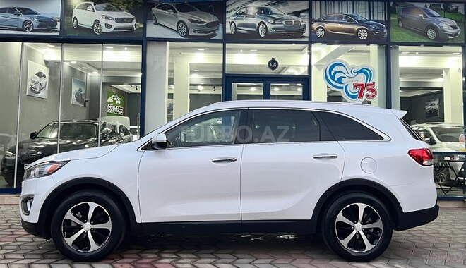 Kia Sorento-12