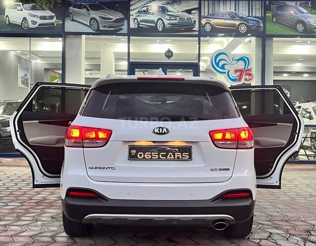 Kia Sorento-14