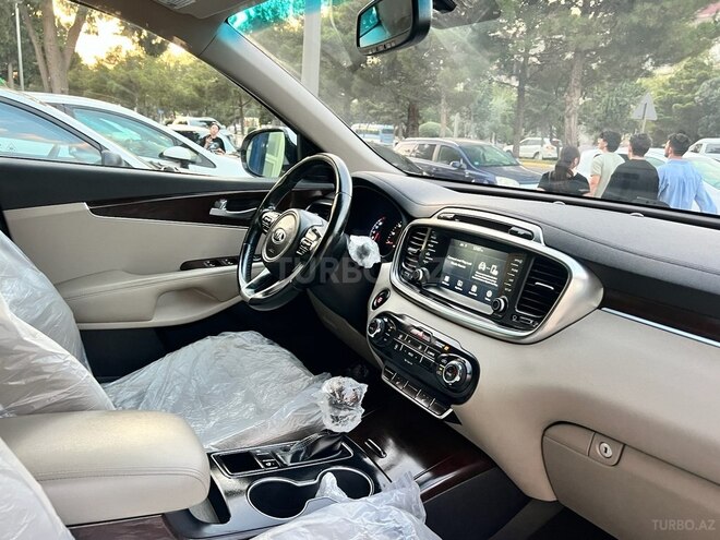 Kia Sorento-7