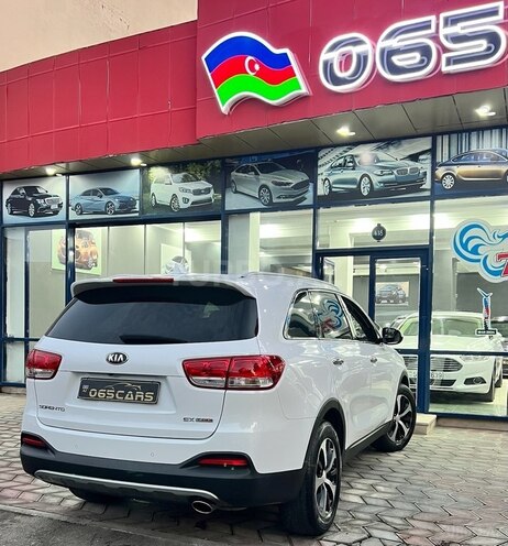 Kia Sorento-16