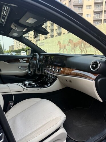 Mercedes E 300 4MATIC 2017, 111,140 km - 2.0 л - Bakı