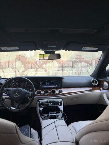 Mercedes E 300 4MATIC 2017, 111,140 km - 2.0 л - Bakı