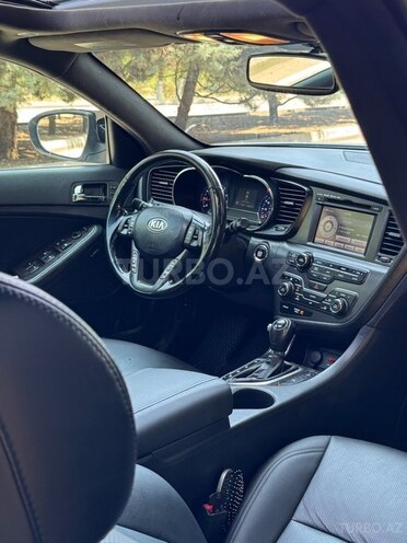 Kia Optima-12