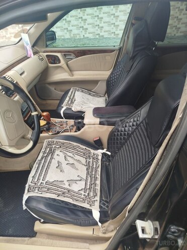 Mercedes E 320 1998, 285,417 km - 3.2 l - Bakı