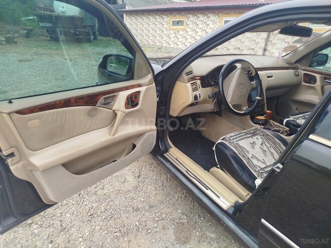 Mercedes E 320 1998, 285,417 km - 3.2 l - Bakı