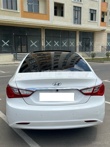 Hyundai Sonata-3