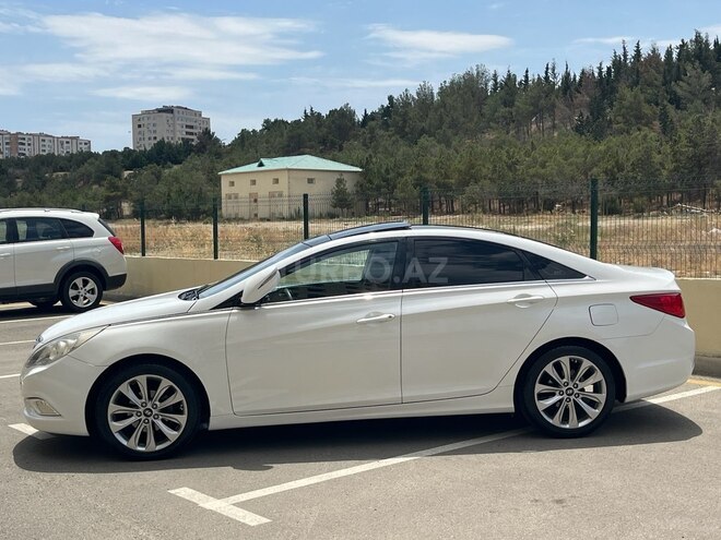 Hyundai Sonata-2