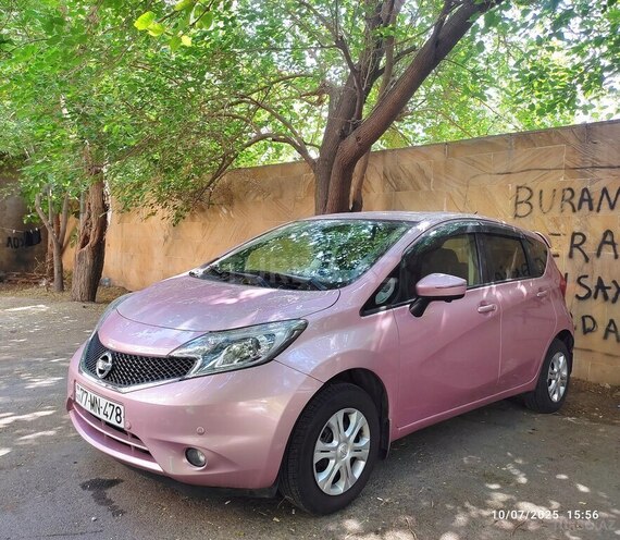 Nissan Note-2