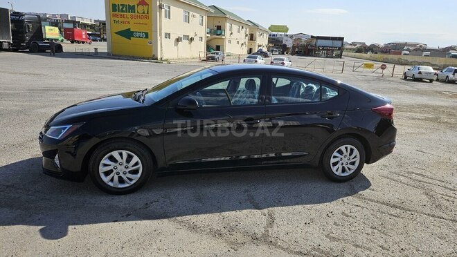 Hyundai Elantra 2019, 75,000 km - 2.0 l - Bakı