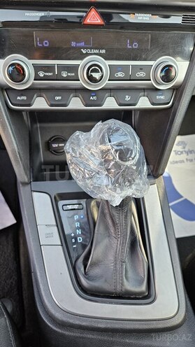 Hyundai Elantra 2019, 75,000 km - 2.0 l - Bakı