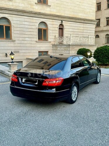 Mercedes E 220 d 2011, 221,547 km - 2.1 l - Bakı