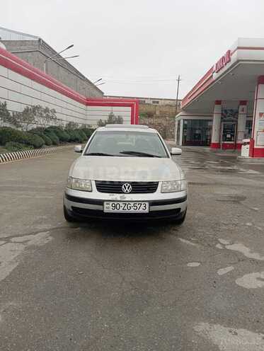Volkswagen Passat 2000, 375,153 km - 2.0 l - Bakı