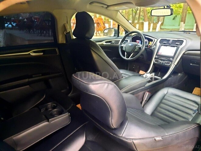 Ford Fusion (North America)-18