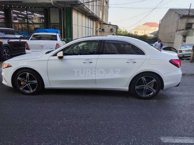 Mercedes  2019, 82,881 km - 2.0 l - Bakı