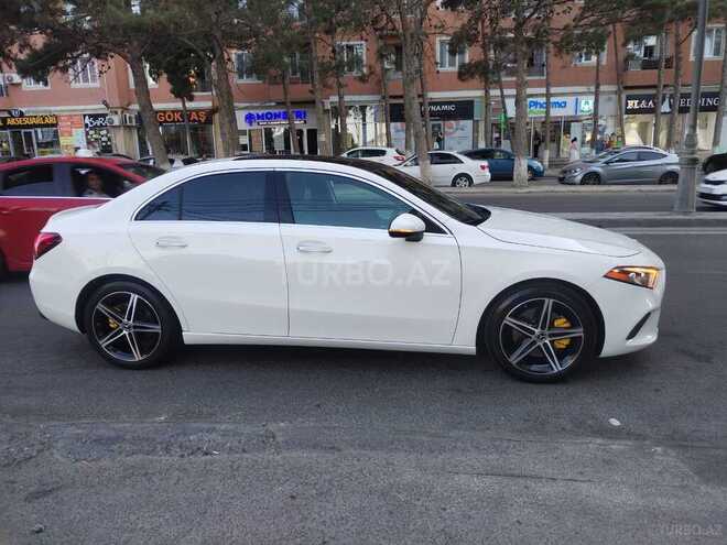 Mercedes  2019, 82,881 km - 2.0 l - Bakı