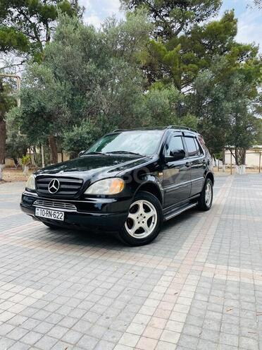 Mercedes ML 320 4MATIC 2000, 214,000 km - 3.2 л - Sumqayıt