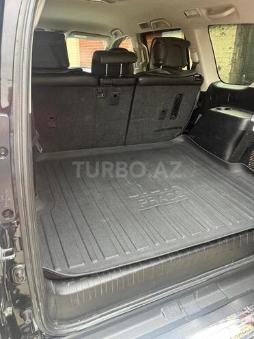 Toyota Land Cruiser Prado-4