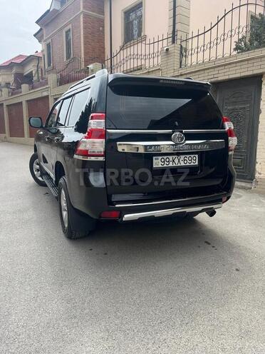 Toyota Land Cruiser Prado-6