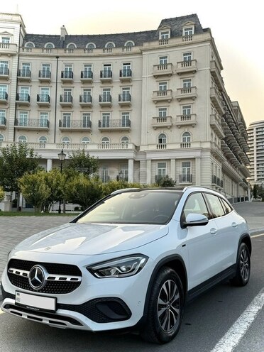 Mercedes GLA 250 4MATIC 2020, 40,217 km - 1.4 l - Bakı