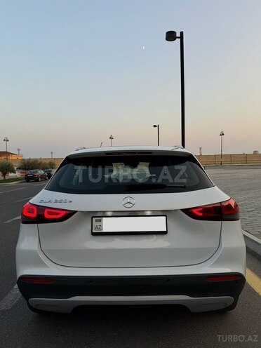 Mercedes GLA 250 4MATIC 2020, 40,217 km - 1.4 l - Bakı