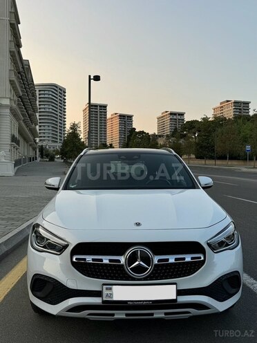 Mercedes GLA 250 4MATIC 2020, 40,217 km - 1.4 l - Bakı
