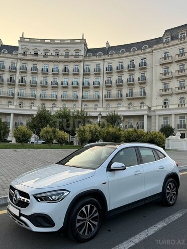 Mercedes GLA 250 4MATIC 2020, 40,217 km - 1.4 l - Bakı