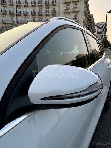 Mercedes GLA 250 4MATIC 2020, 40,217 km - 1.4 l - Bakı