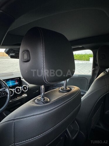 Mercedes GLA 250 4MATIC 2020, 40,217 km - 1.4 l - Bakı
