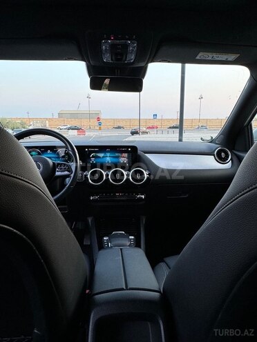 Mercedes GLA 250 4MATIC 2020, 40,217 km - 1.4 l - Bakı