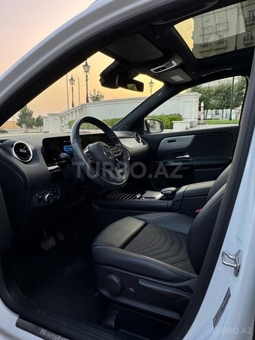 Mercedes GLA 250 4MATIC 2020, 40,217 km - 1.4 l - Bakı