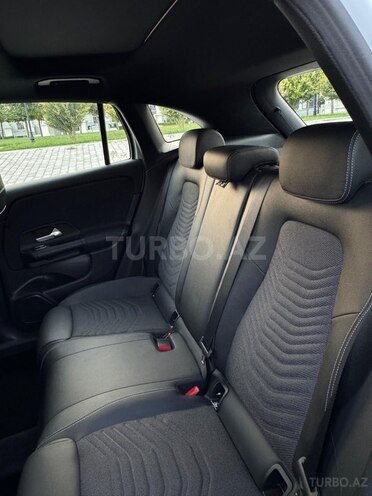 Mercedes GLA 250 4MATIC 2020, 40,217 km - 1.4 l - Bakı