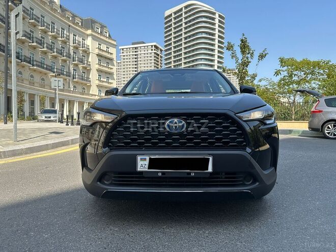 Toyota Corolla Cross 2024, 11,000 km - 2.0 l - Bakı