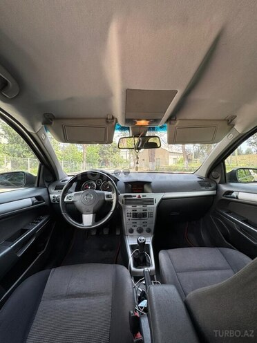 Opel Astra 2009, 290,000 km - 1.3 l - Gəncə