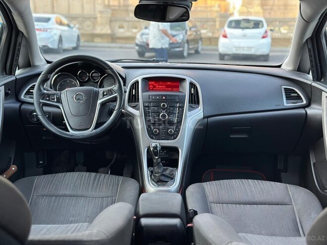 Opel Astra 2010, 300,000 km - 1.3 l - İsmayıllı