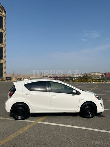 Toyota Aqua 2016, 385,295 km - 1.5 l - Bakı