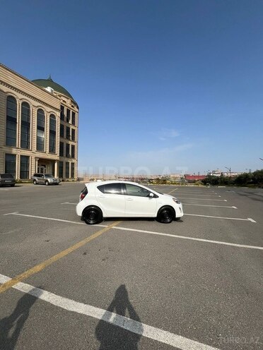 Toyota Aqua 2016, 385,295 km - 1.5 l - Bakı