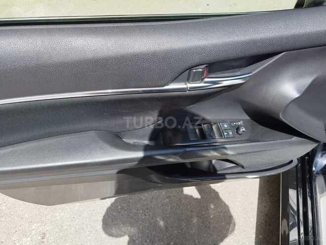 Toyota Camry-3