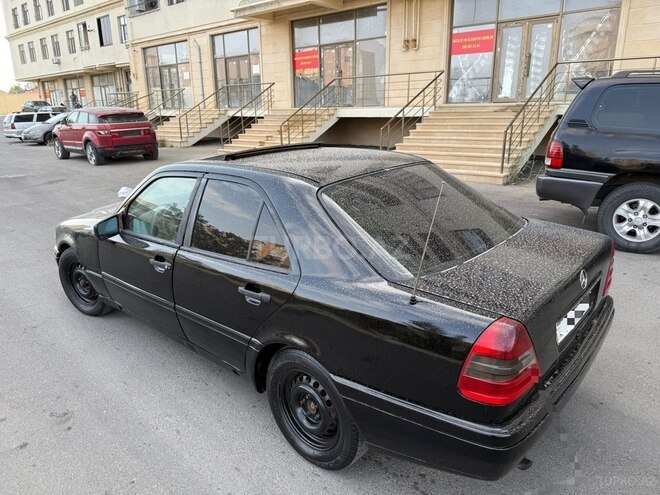 Mercedes C 180-7