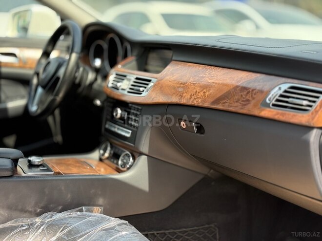 Mercedes CLS 350-17